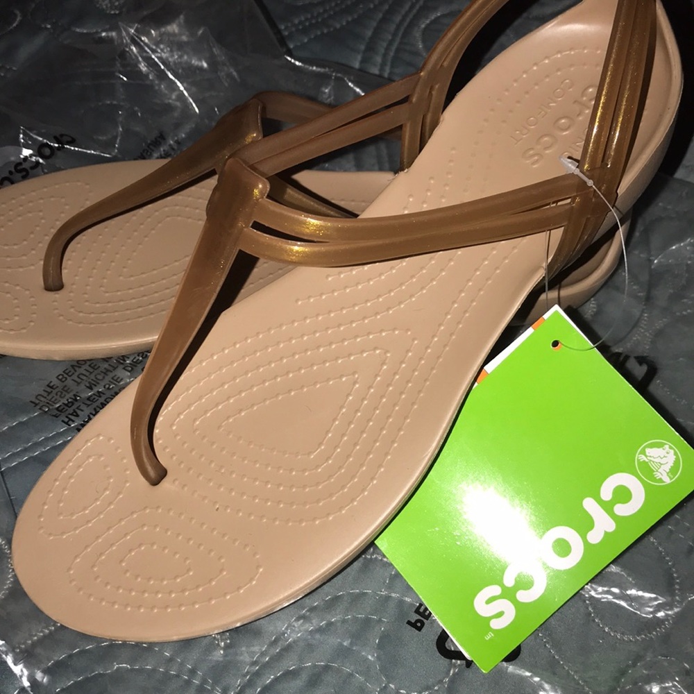 Crocks Isabella bronze sandals